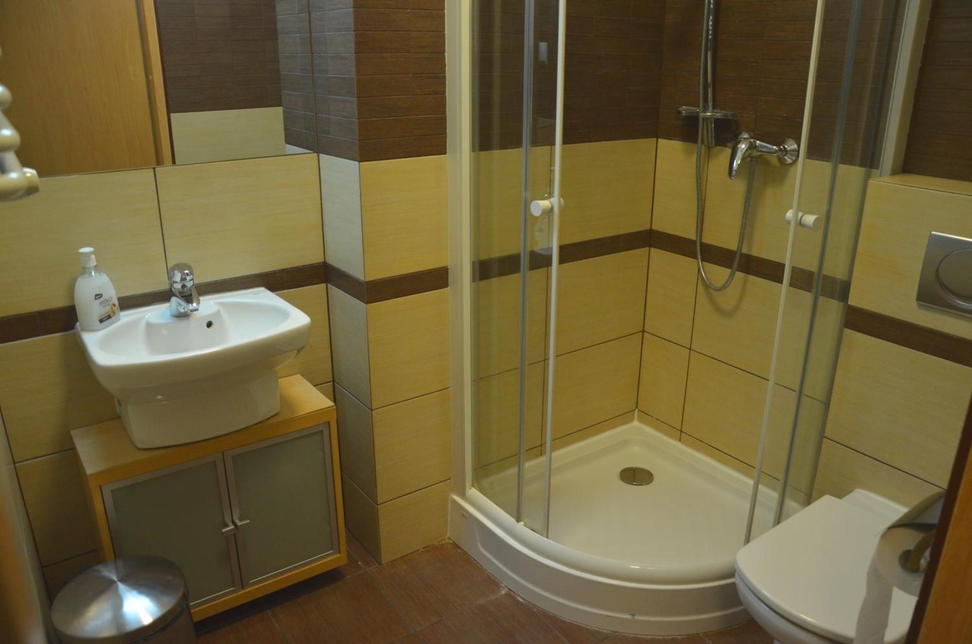 Dom Studencki Akademia Muzyczna Hostel คราคูฟ ภายนอก รูปภาพ