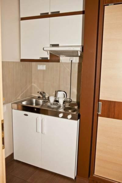 Dom Studencki Akademia Muzyczna Hostel คราคูฟ ภายนอก รูปภาพ